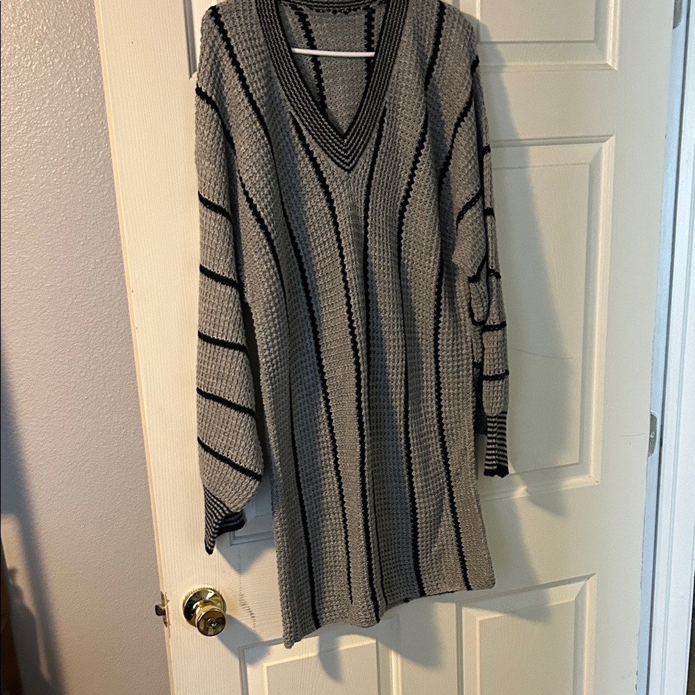 Striped V-Neck Sweater - Gray and Black